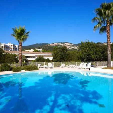 Riviera Golf Apartament *